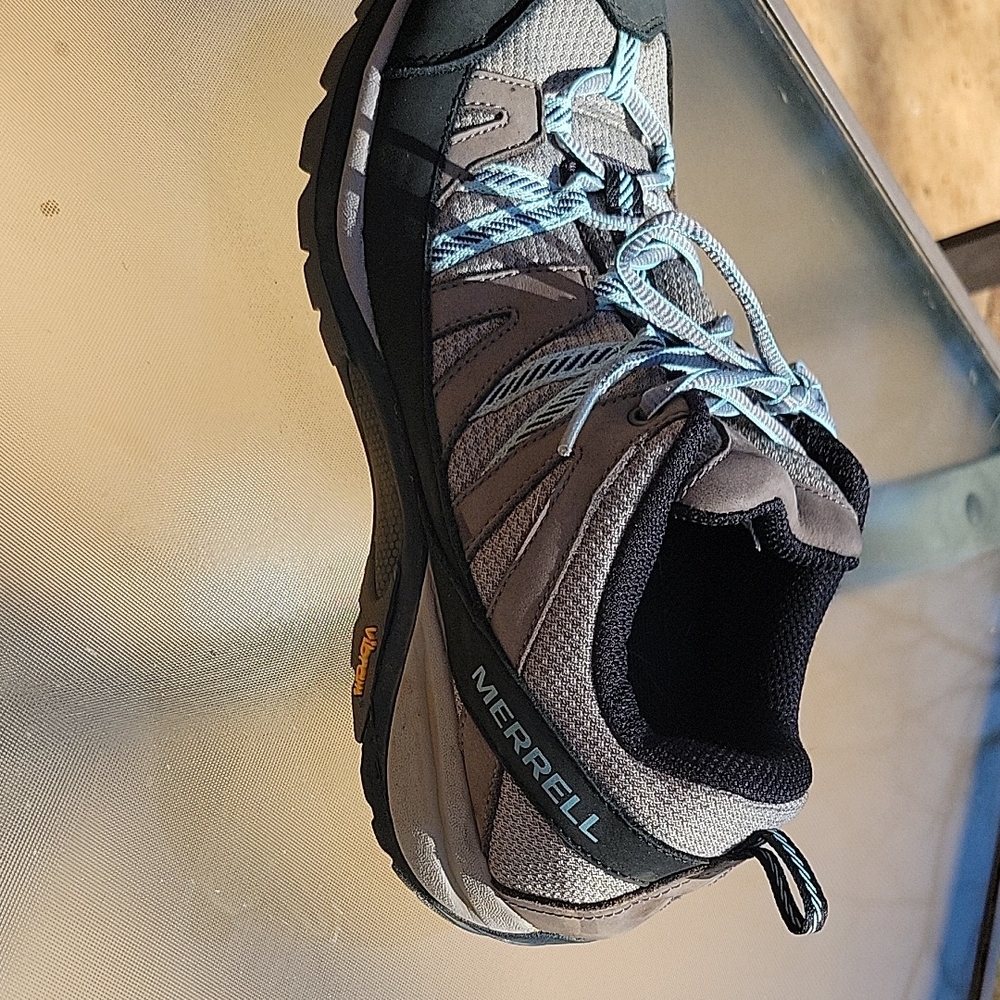 Women's Merrel hiking shoes
